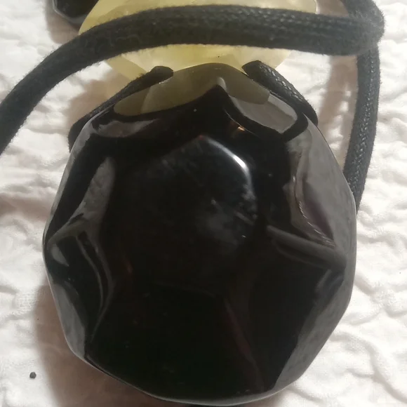 Chic Black And White Lucite Gerda Lyngaarrd Monies Necklace 18" - Picture 7 of 7